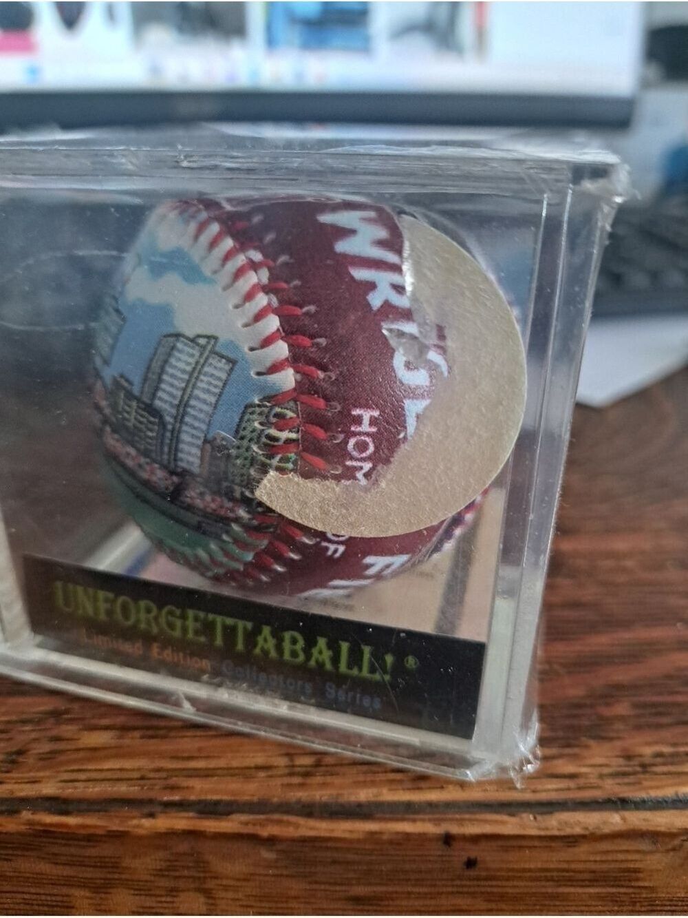 VTG Wrigley Field UNFORGETTABALL Limited Edition Baseball Collectible SEALED - Picture 4 of 6